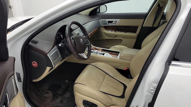2015 Jaguar XF Portfolio 11
