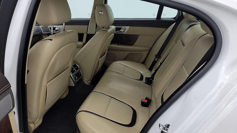 2015 Jaguar XF Portfolio 20