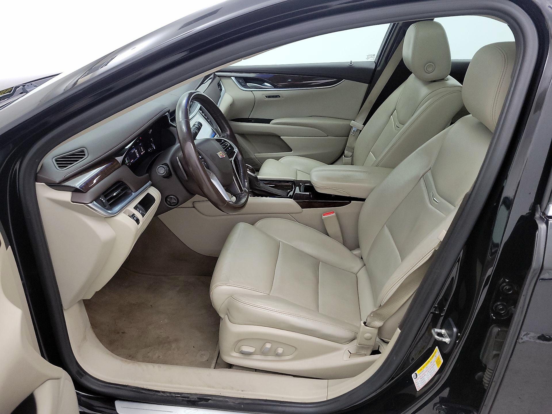 Thumbnail: 2016 Cadillac XTS - 11