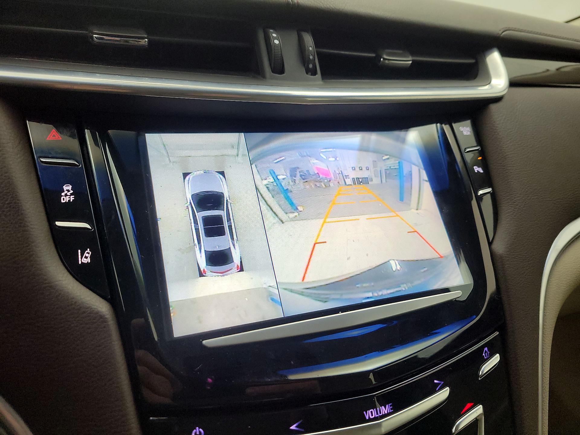 Thumbnail: 2016 Cadillac XTS - 15