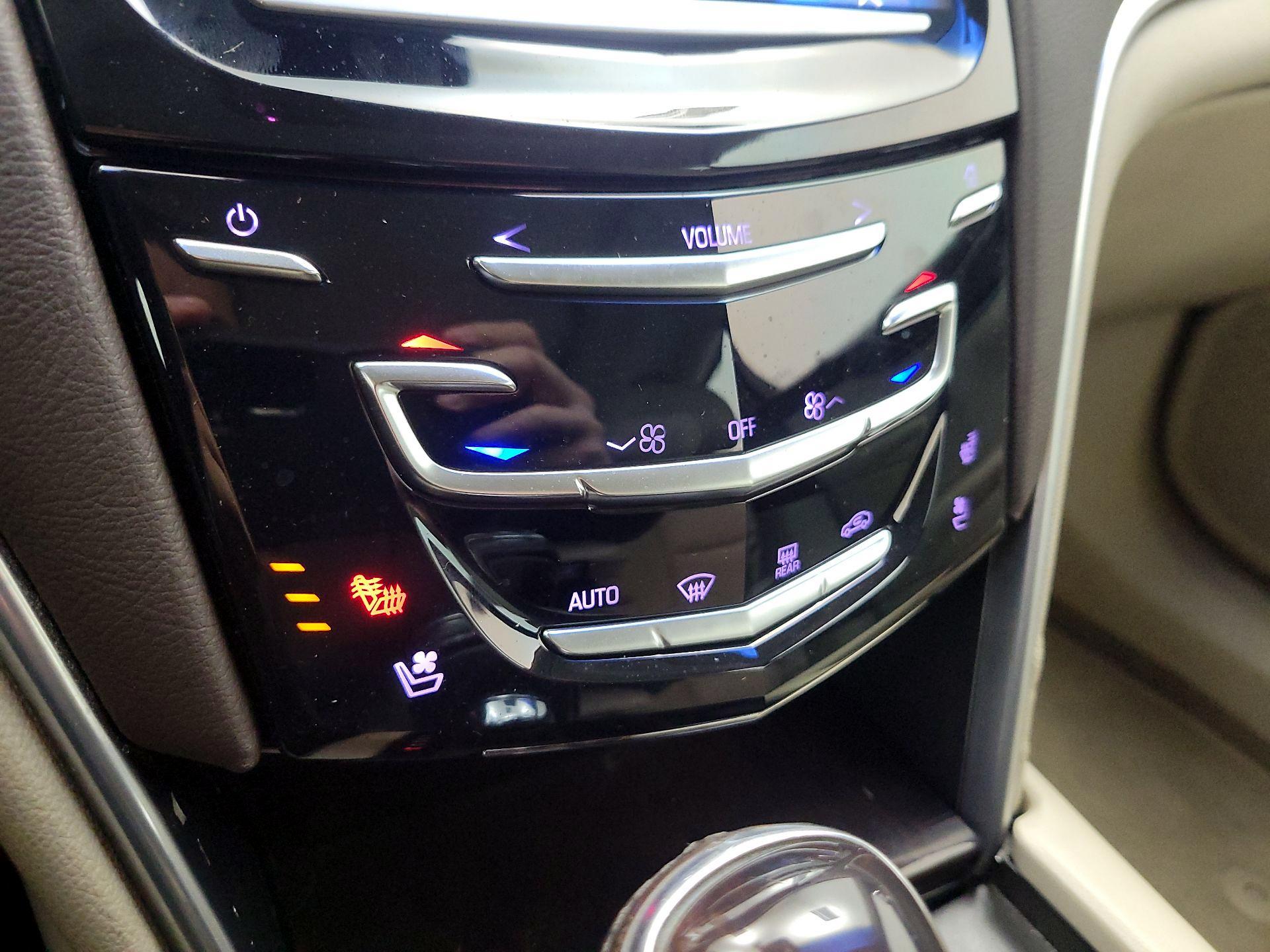 Thumbnail: 2016 Cadillac XTS - 17