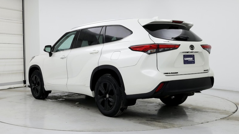 2021 Toyota Highlander XLE 2