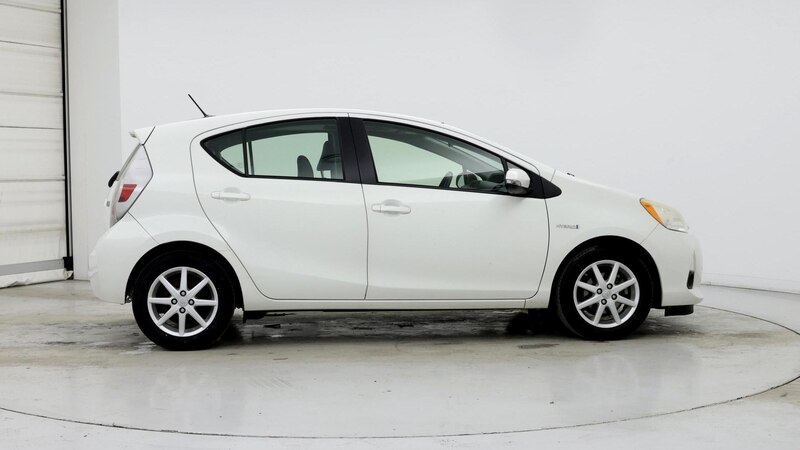 2013 Toyota Prius c Four 7