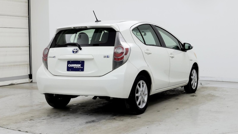 2013 Toyota Prius c Four 8