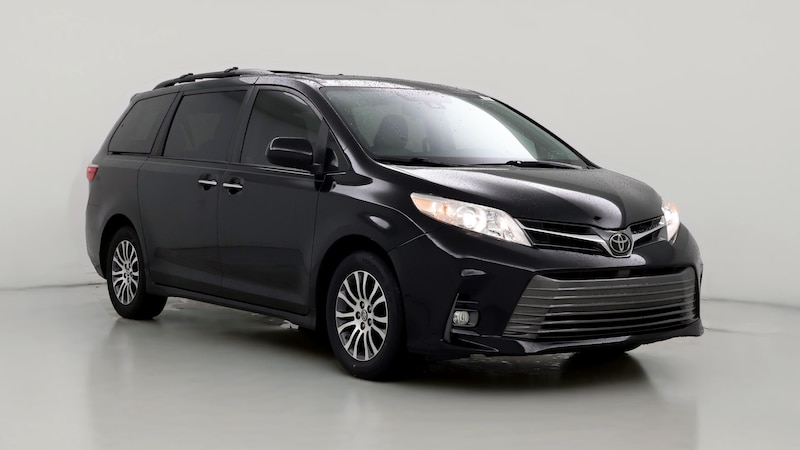 2019 Toyota Sienna XLE Hero Image