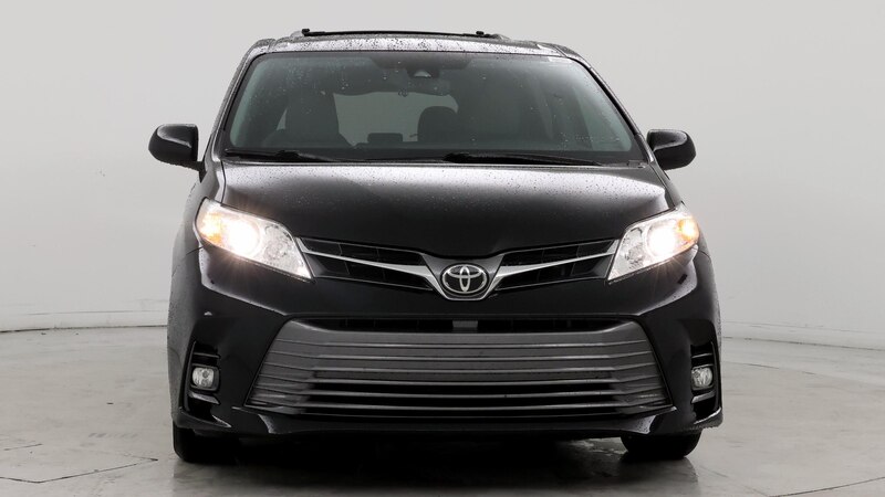 2019 Toyota Sienna XLE 5