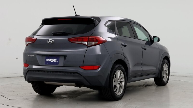 2017 Hyundai Tucson SE 8