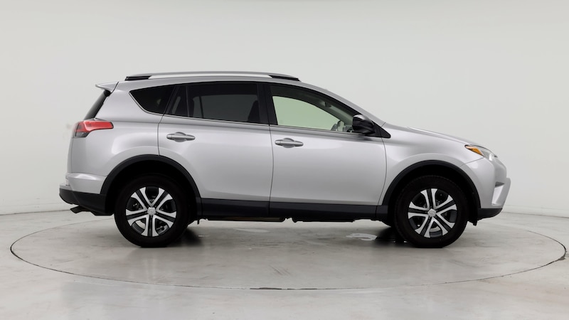 2018 Toyota RAV4 LE 7