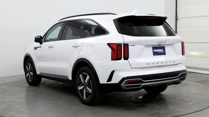 2022 Kia Sorento S 2