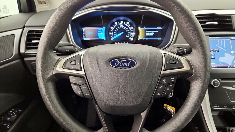 2014 Ford Fusion SE 10