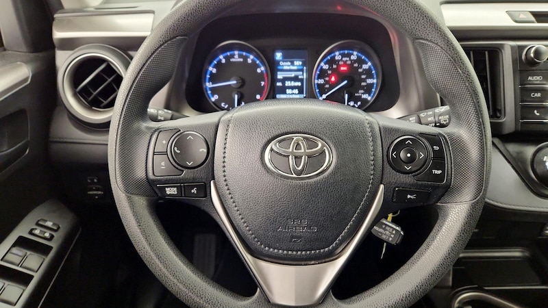 2017 Toyota RAV4 LE 10