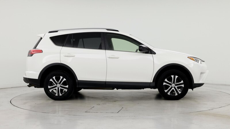 2017 Toyota RAV4 LE 7