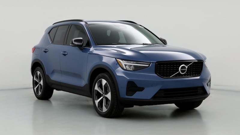 2024 Volvo XC40 B5 Core Hero Image