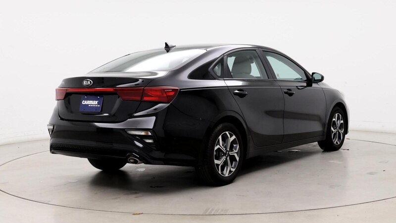 2019 Kia Forte LXS 8