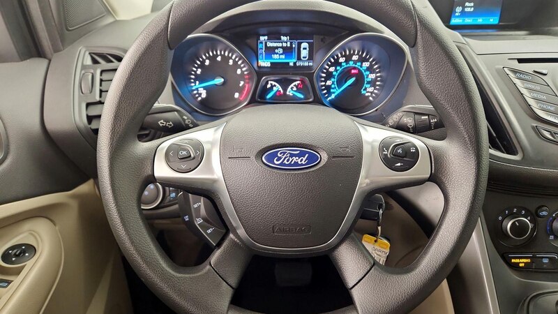 2016 Ford Escape SE 10