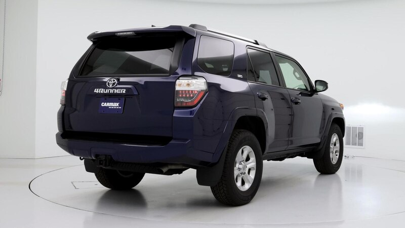 2023 Toyota 4Runner SR5 8