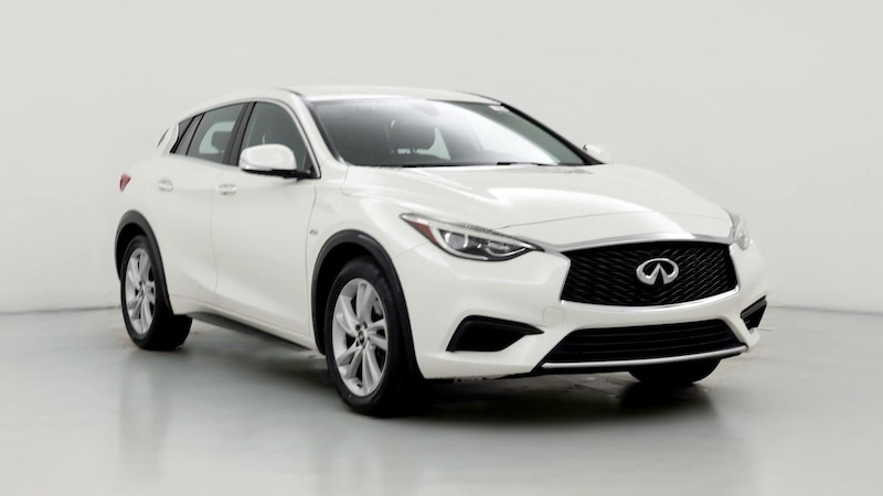 2018 INFINITI QX30 Luxury Hero Image