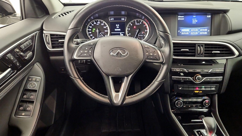 2018 INFINITI QX30 Luxury 10