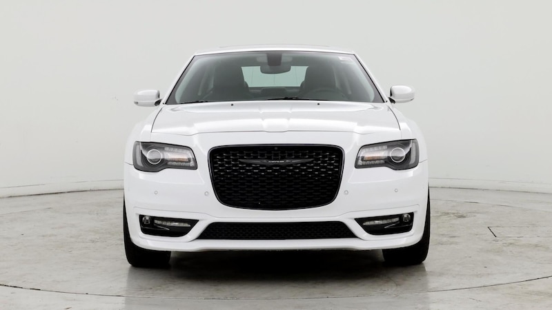 2023 Chrysler 300 Touring 5