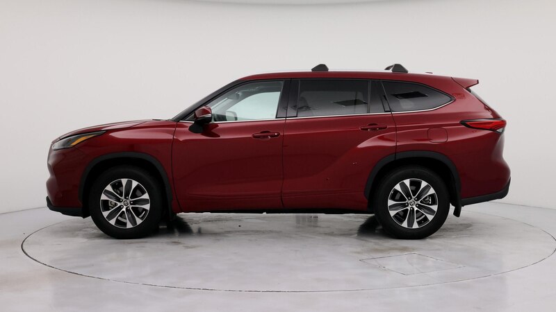 2022 Toyota Highlander XLE 3