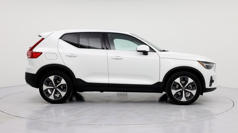 2023 Volvo XC40 B5 Plus 7