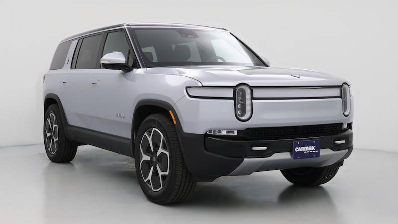 2024 Rivian R1S Adventure Hero Image