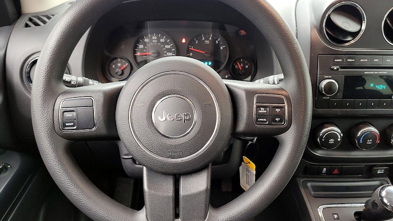 2013 Jeep Compass Sport 10