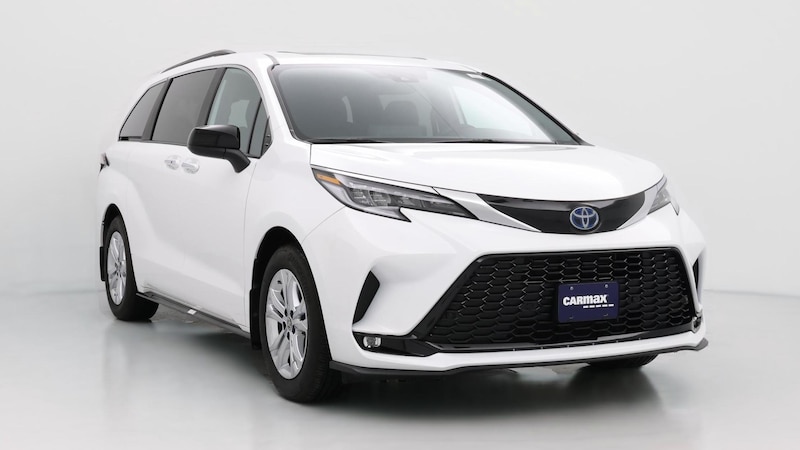 2023 Toyota Sienna XSE Hero Image