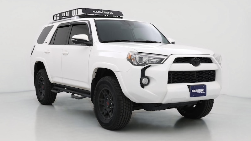 2018 Toyota 4Runner SR5 Hero Image