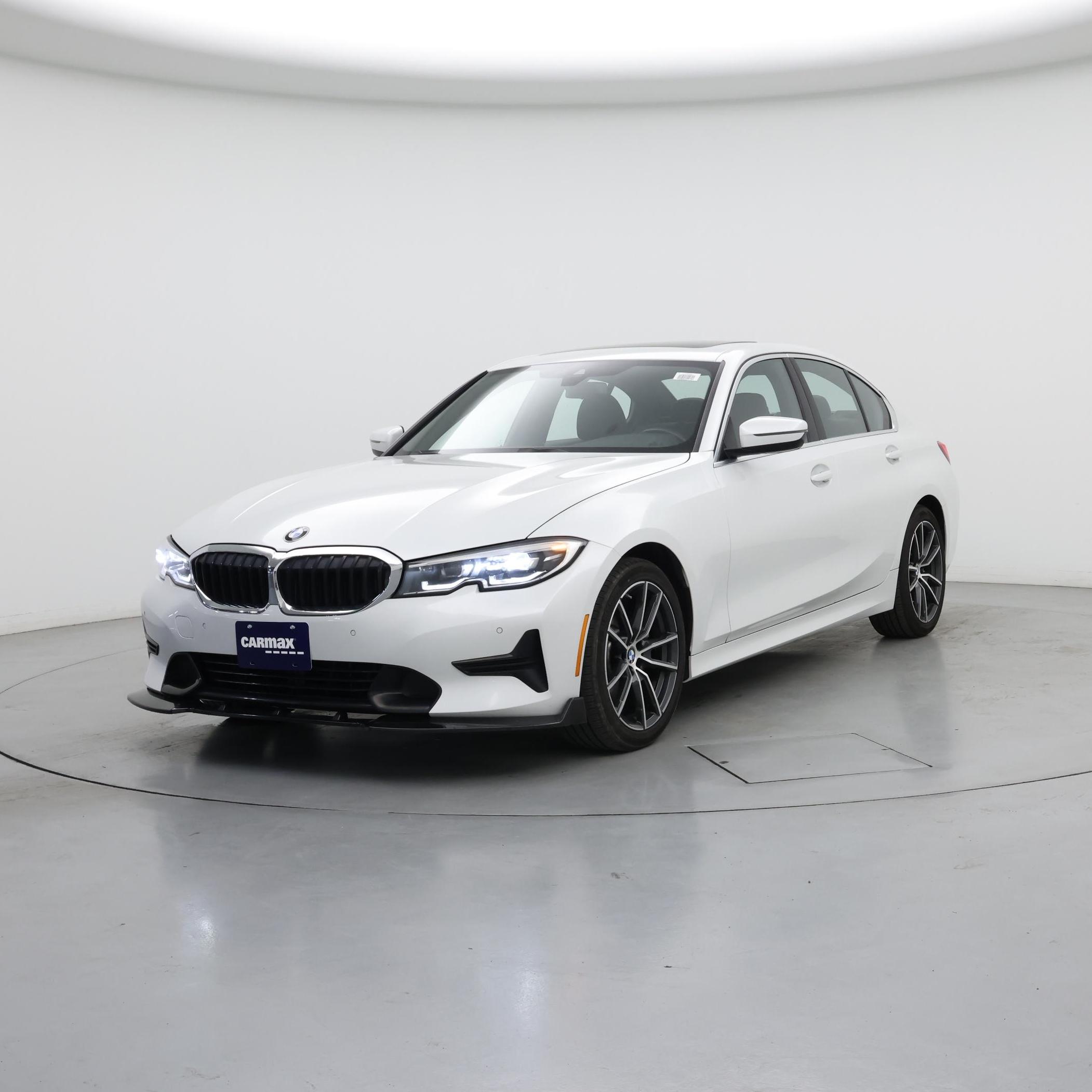 Thumbnail: 2019 BMW 3 Series - 4