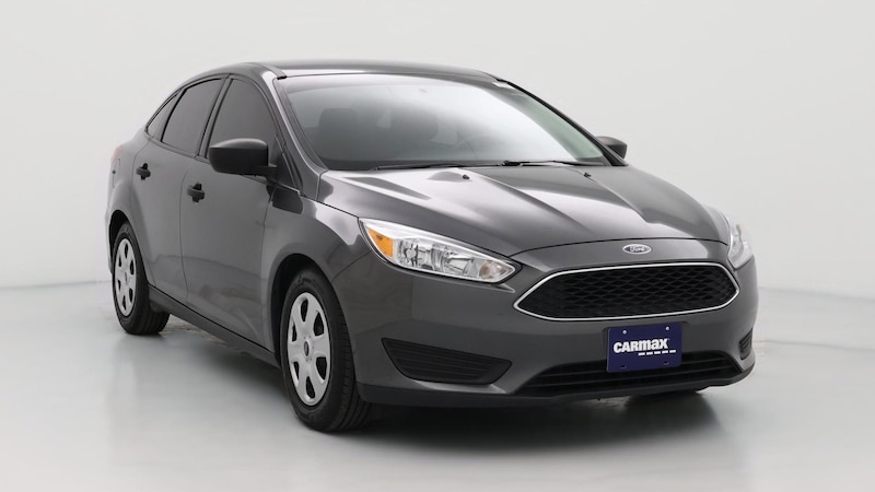 2017 Ford Focus S Hero Image