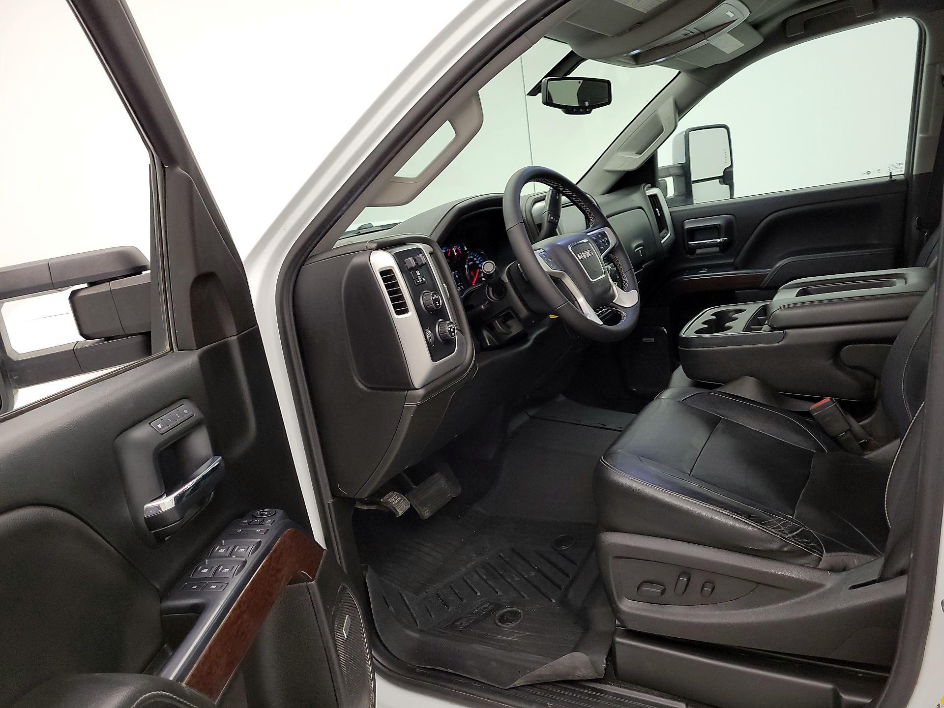 Thumbnail: 2018 GMC Sierra 2500 - 11