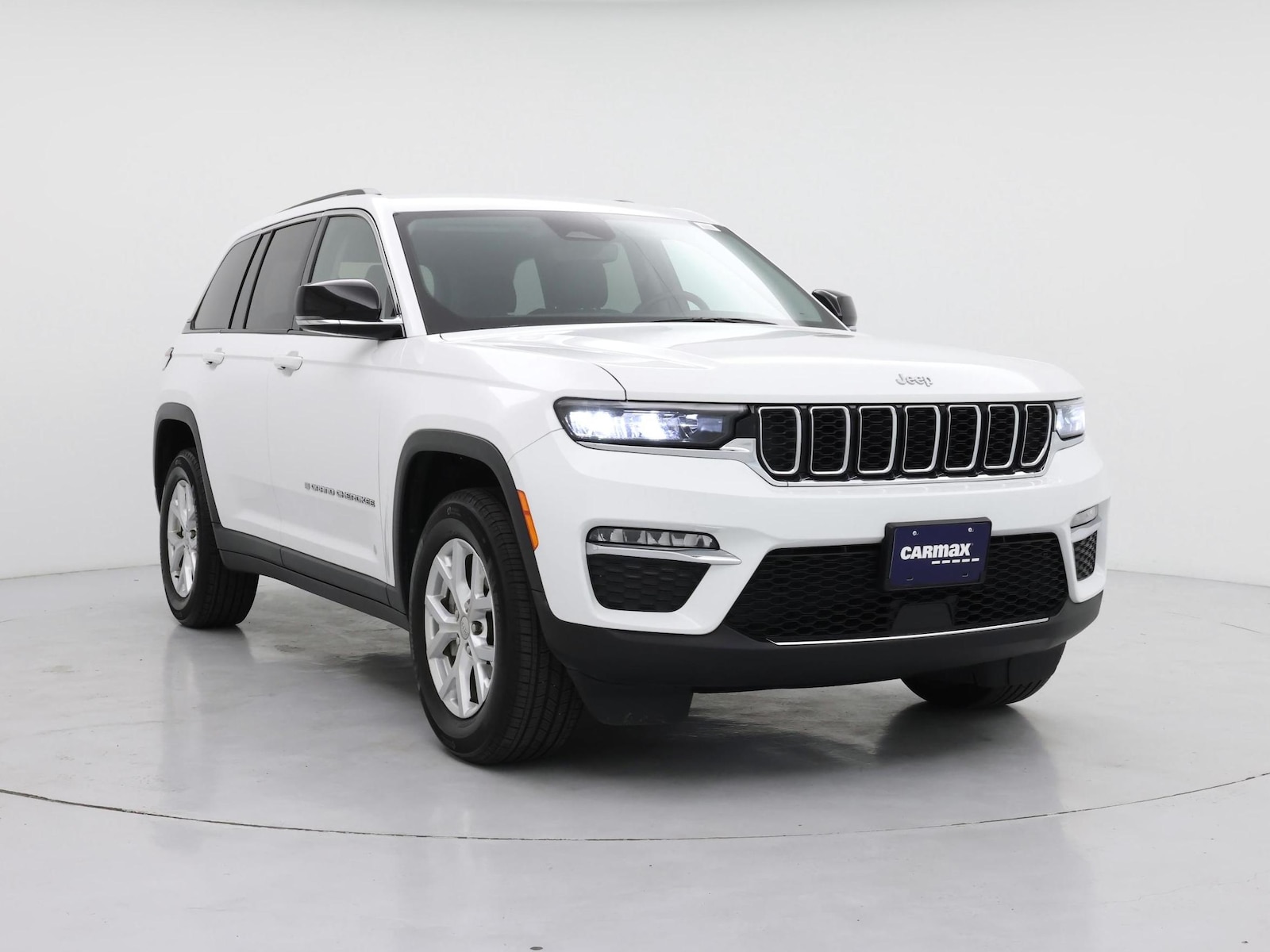 Image 2 of 2023 Jeep Grand Cherokee Limited