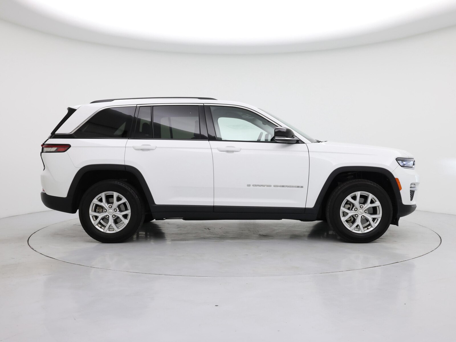Image 8 of 2023 Jeep Grand Cherokee Limited