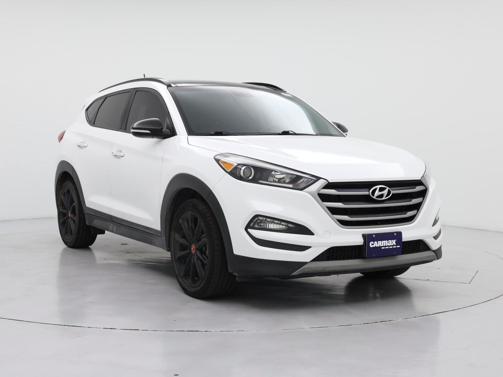 Image of 2017 Hyundai Tucson Night