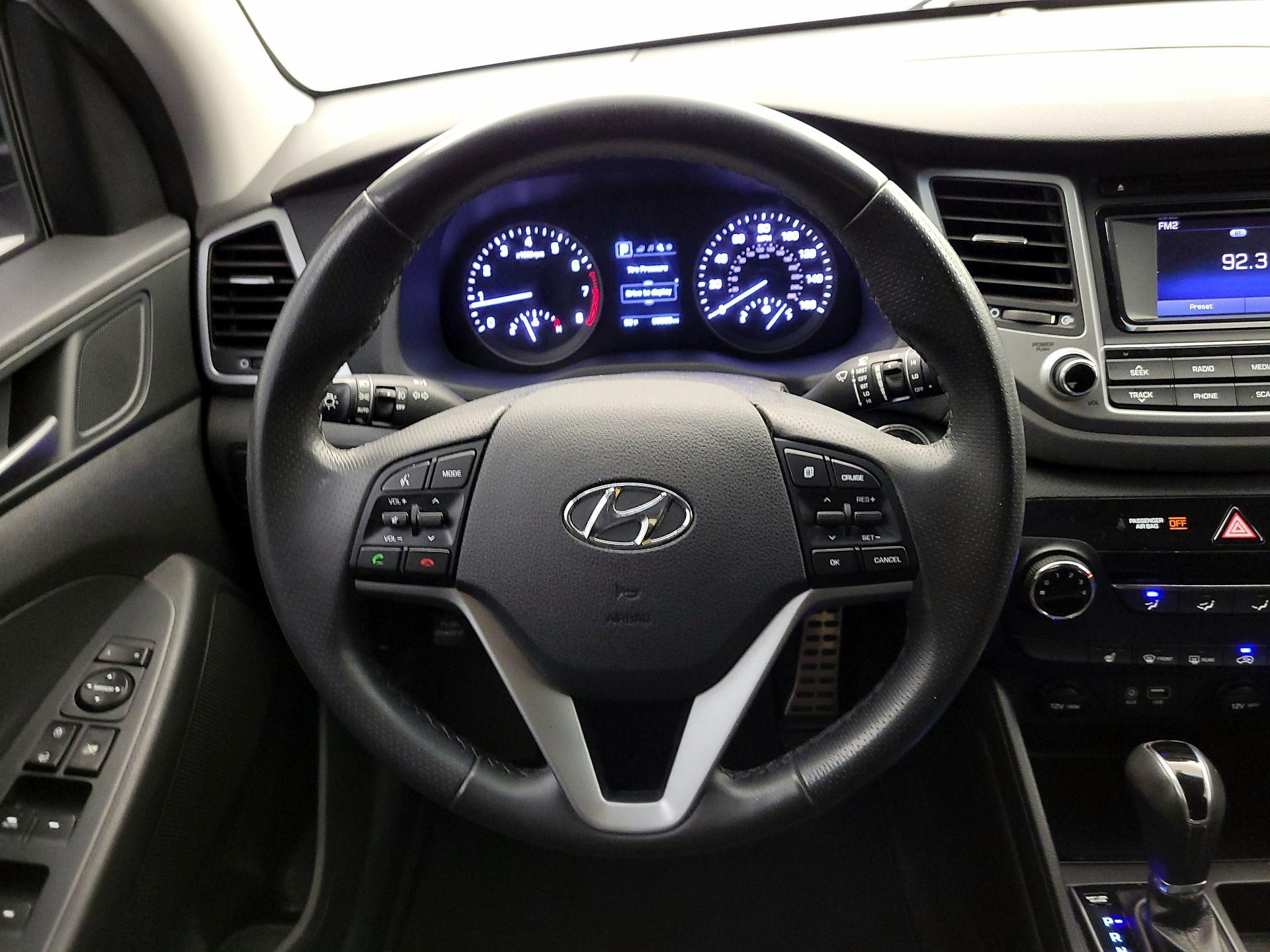 Thumbnail: 2017 Hyundai Tucson - 10