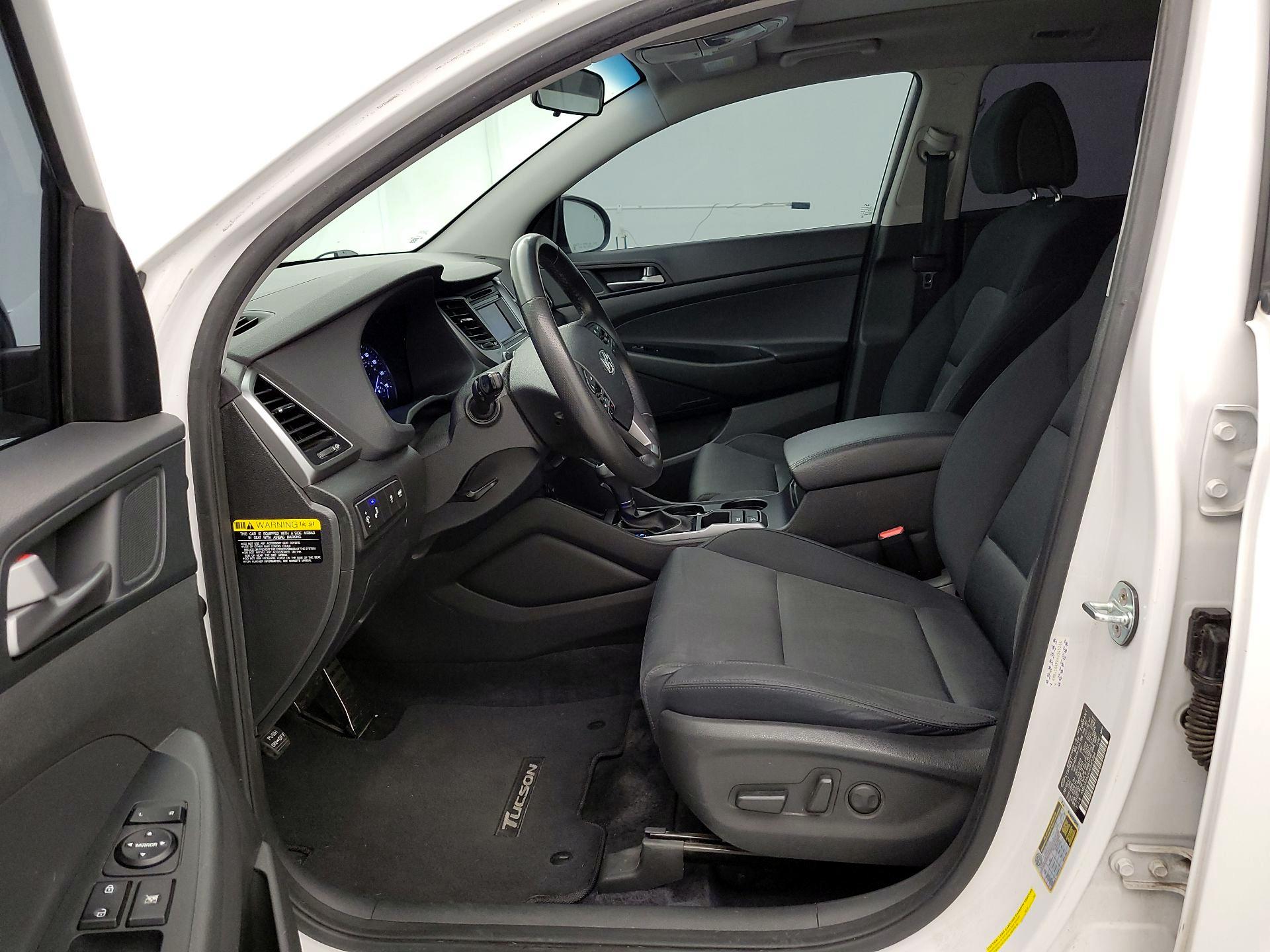 Thumbnail: 2017 Hyundai Tucson - 11