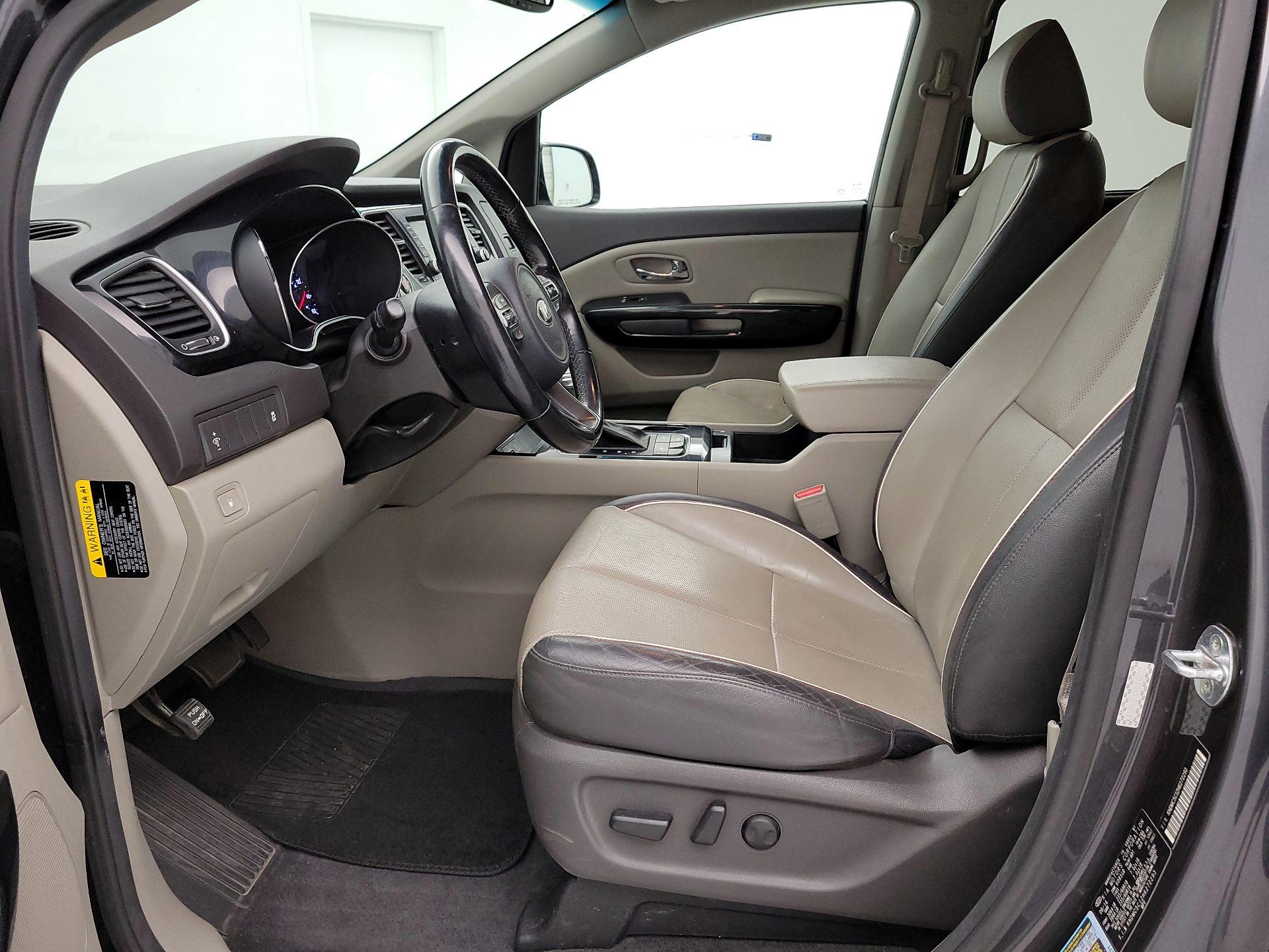 Thumbnail: 2017 Kia Sedona - 11