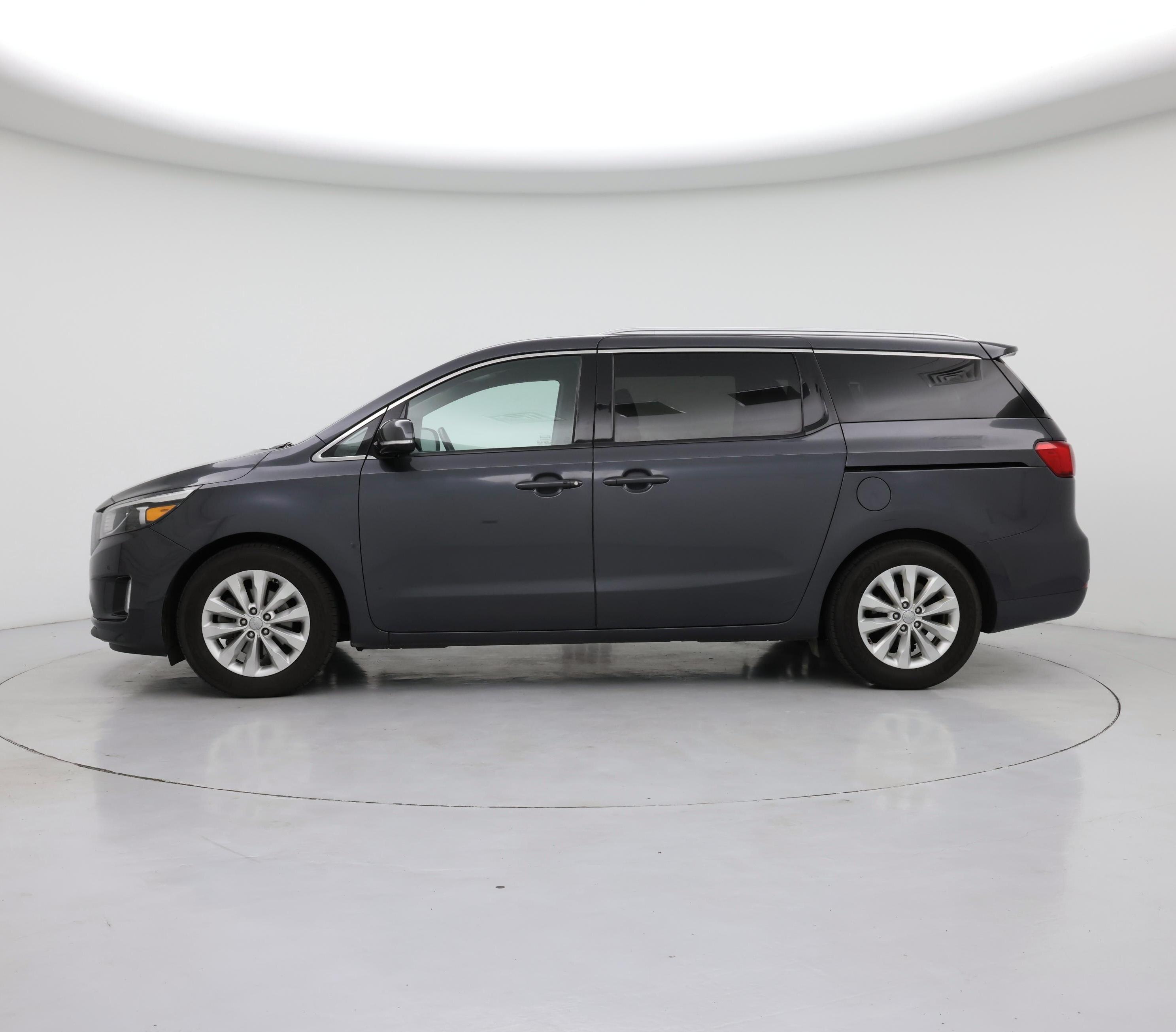 Thumbnail: 2017 Kia Sedona - 3