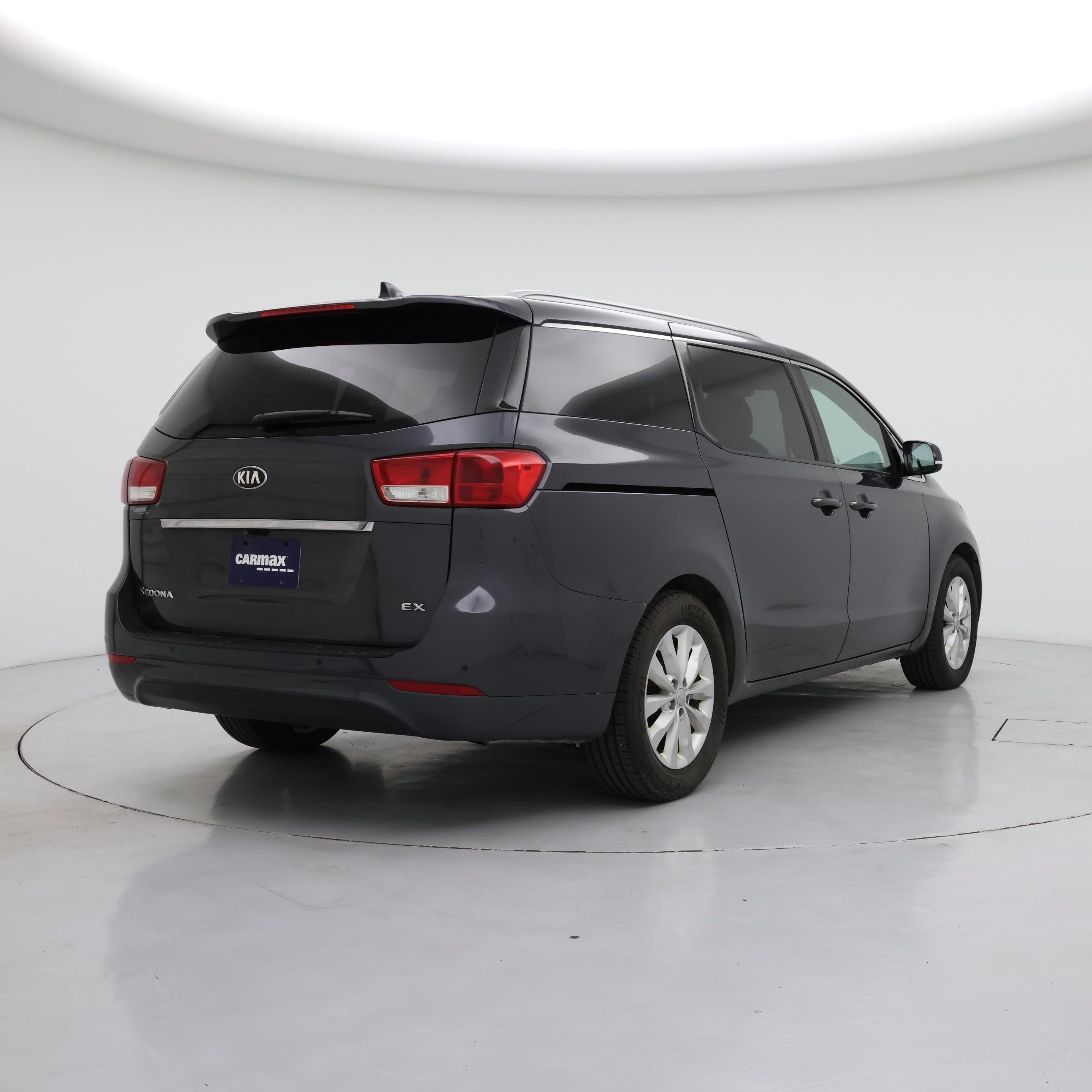 Thumbnail: 2017 Kia Sedona - 8