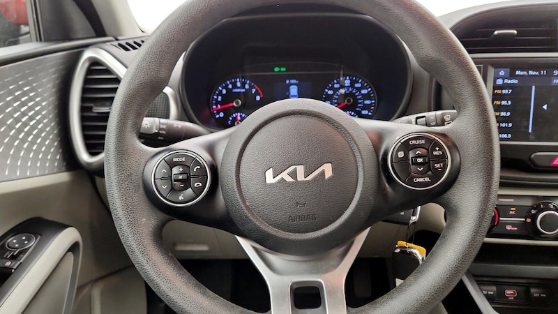 2022 Kia Soul LX 10