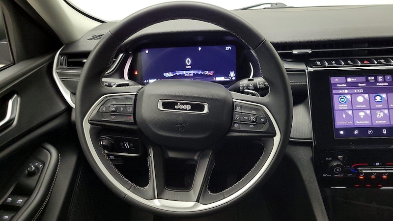 2023 Jeep Grand Cherokee Laredo 10