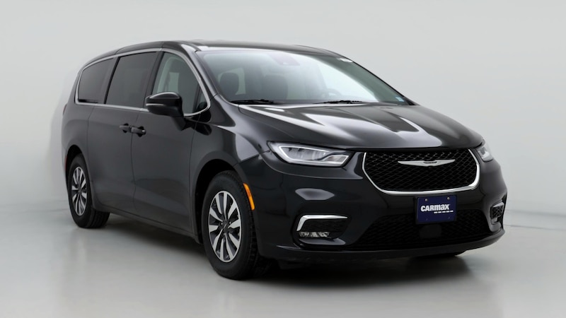 2023 Chrysler Pacifica Hybrid Touring L Hero Image