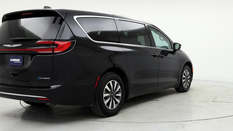 2023 Chrysler Pacifica Hybrid Touring L 8