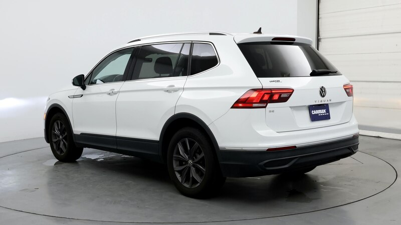 2022 Volkswagen Tiguan SE 2