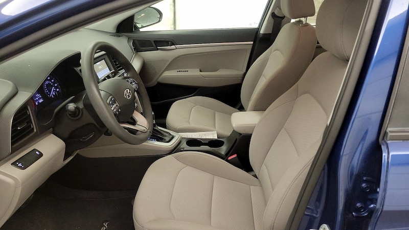 2019 Hyundai Elantra SE 11