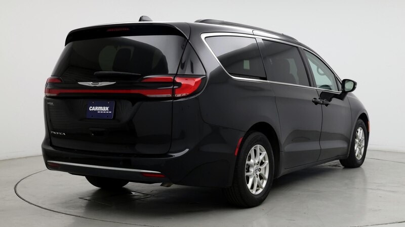 2022 Chrysler Pacifica Touring L 8