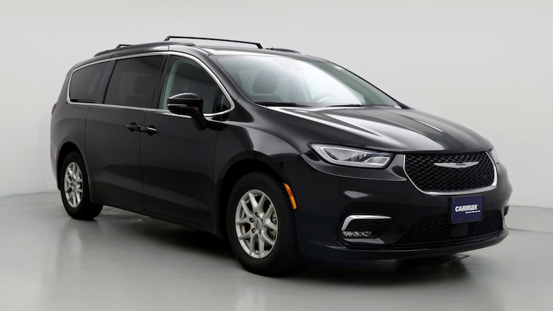 2022 Chrysler Pacifica Touring L Hero Image