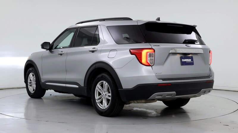 2023 Ford Explorer XLT 2