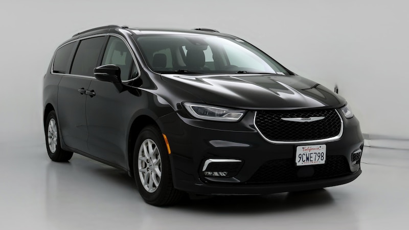 2022 Chrysler Pacifica Limited Hero Image